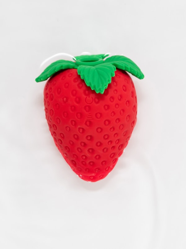 Strawberry Emojibator Clitoral Stimulator